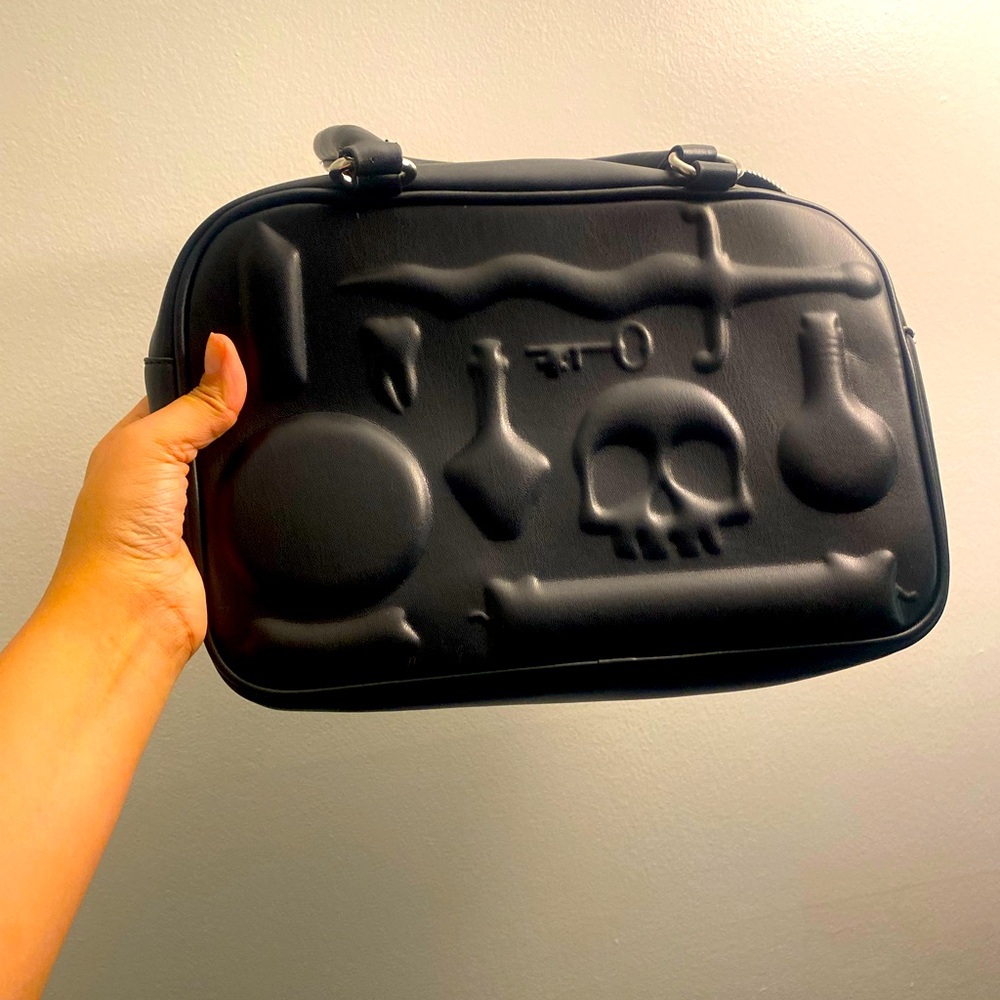 The Beheaded Potion bag